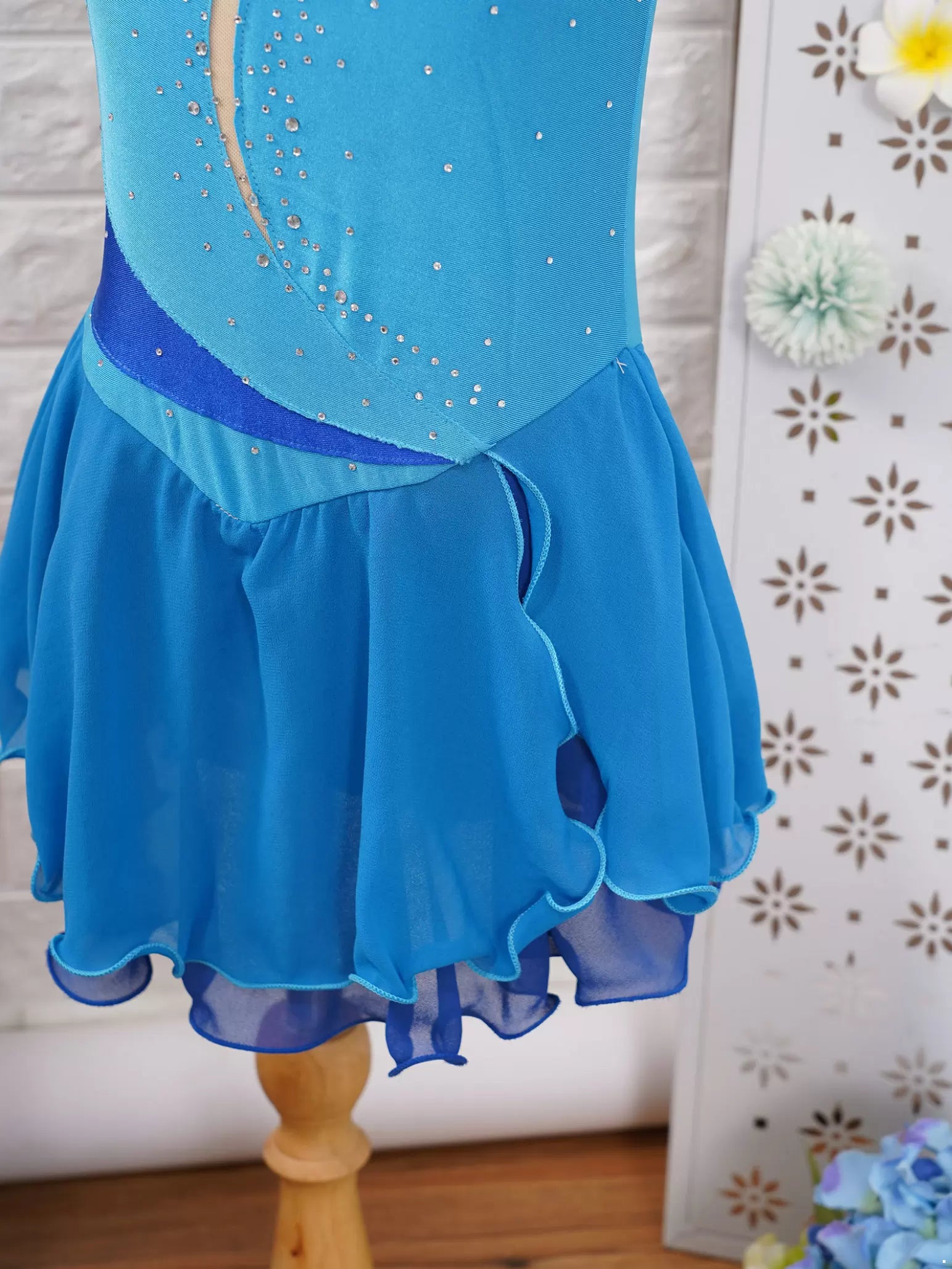 Kids Girls Sleeveless Shiny Rhinestone Chiffon Skating Dress