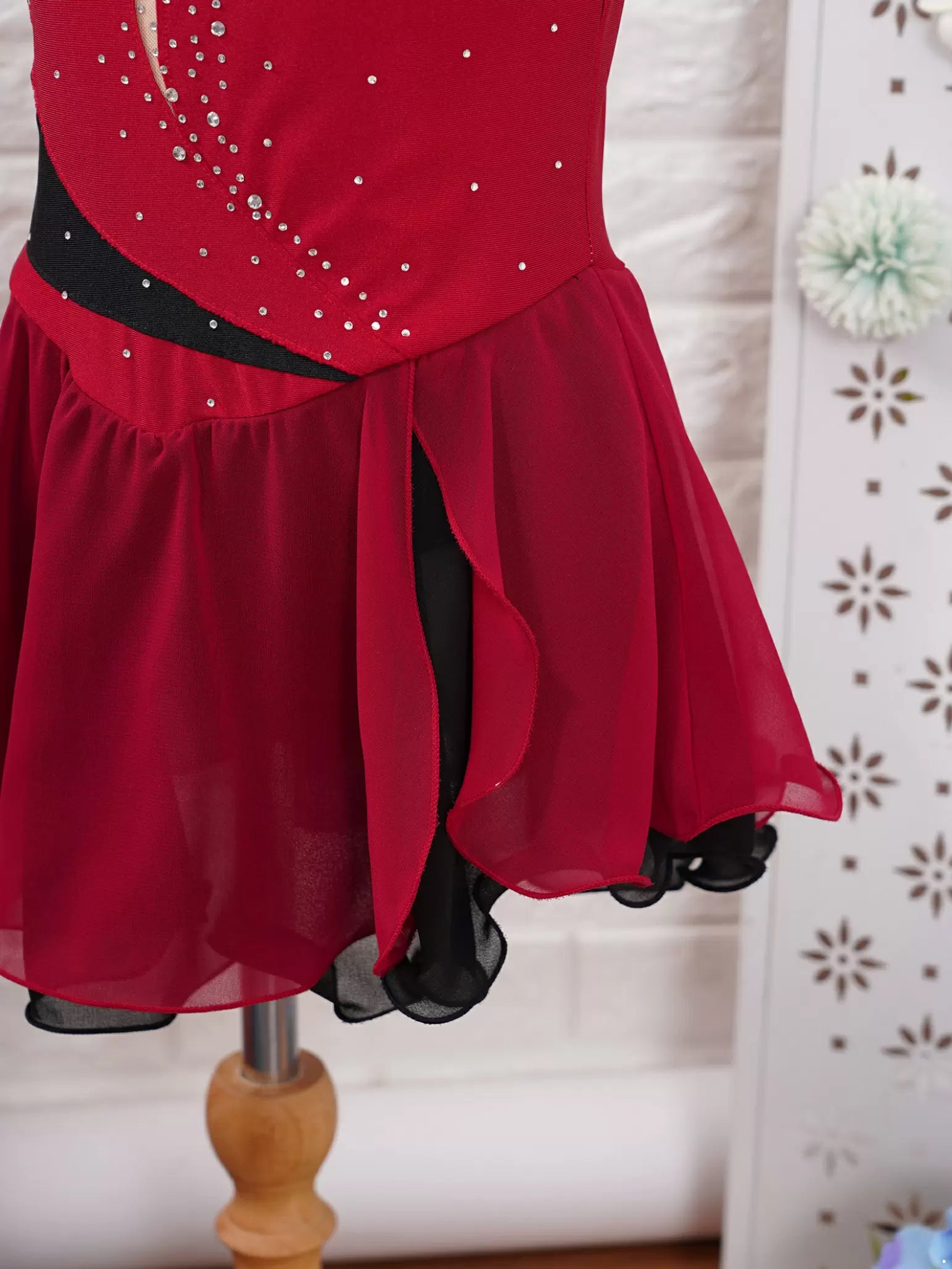 Kids Girls Sleeveless Shiny Rhinestone Chiffon Skating Dress